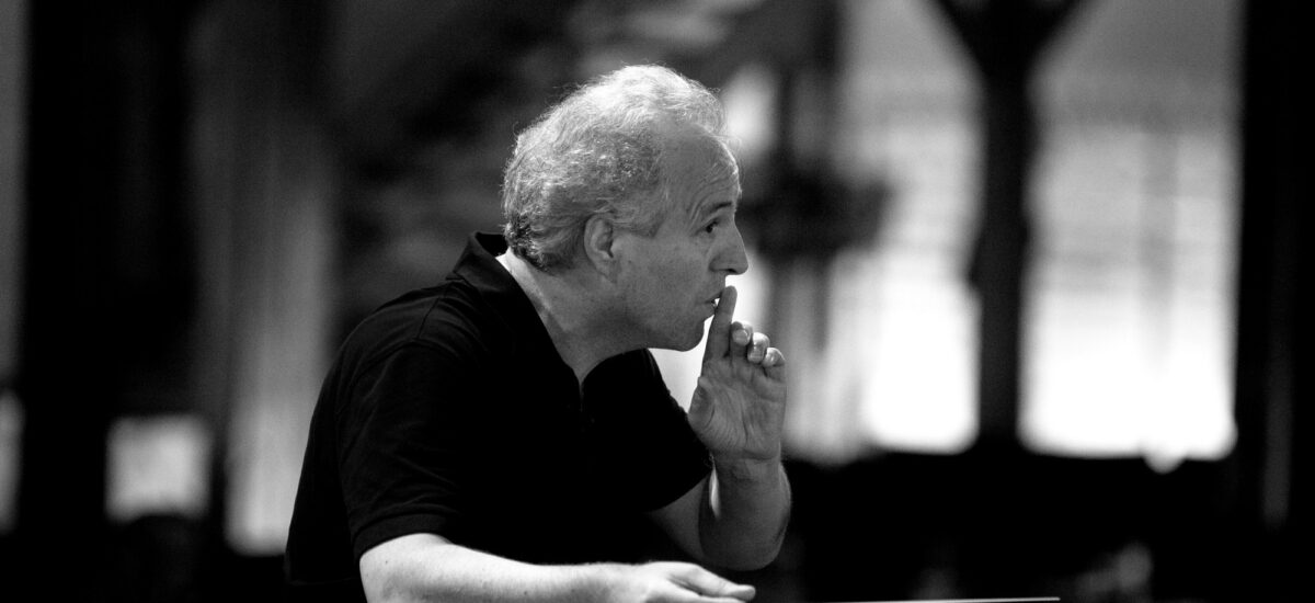 Manfred_Honeck_c_Felix_Broede_MG_2203-300-1200x550